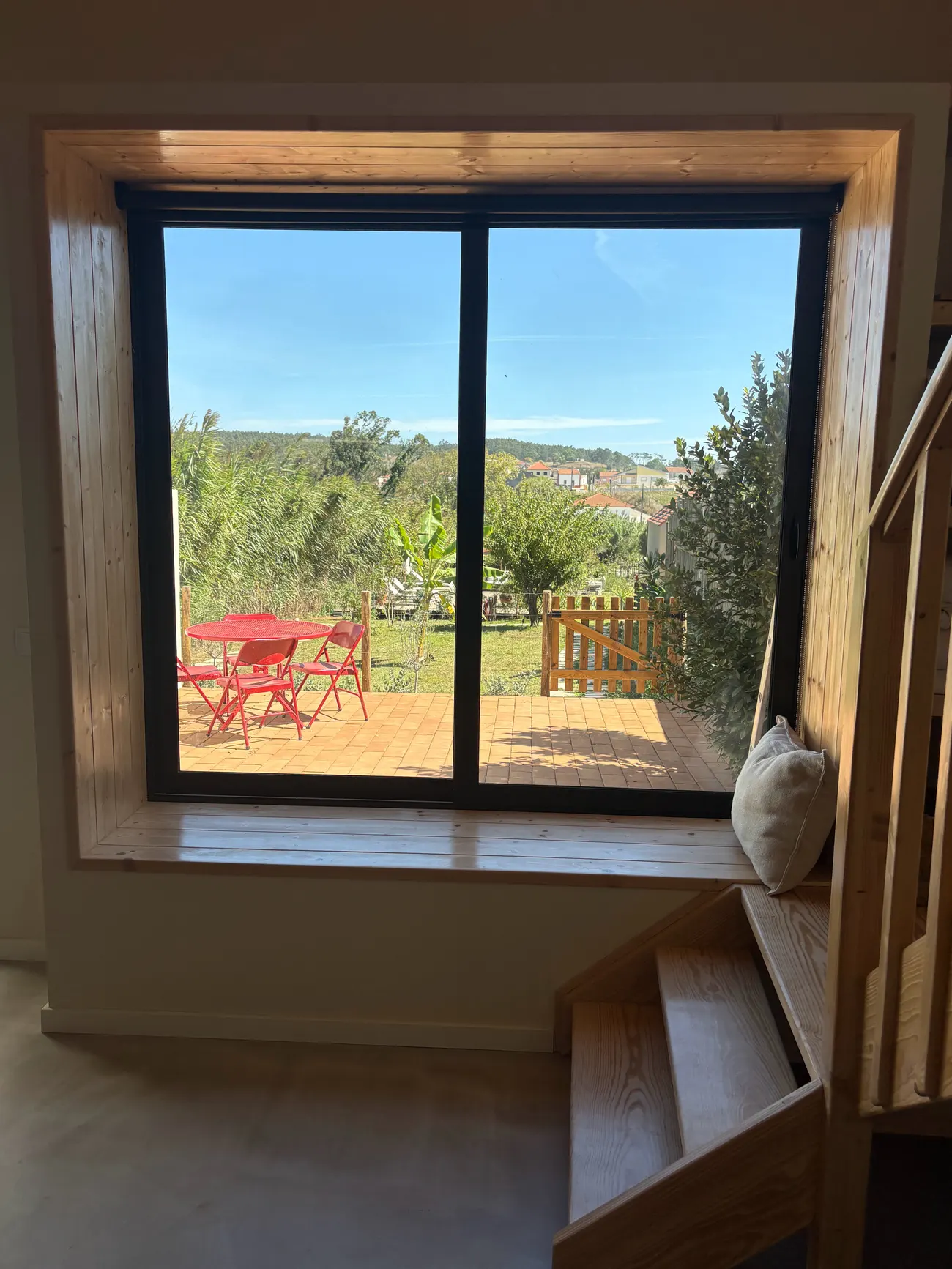Vista da janela da Vizinha para o pátio