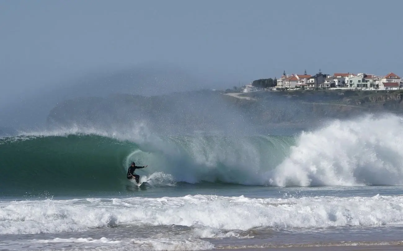 Surfista em Supertubos, Peniche