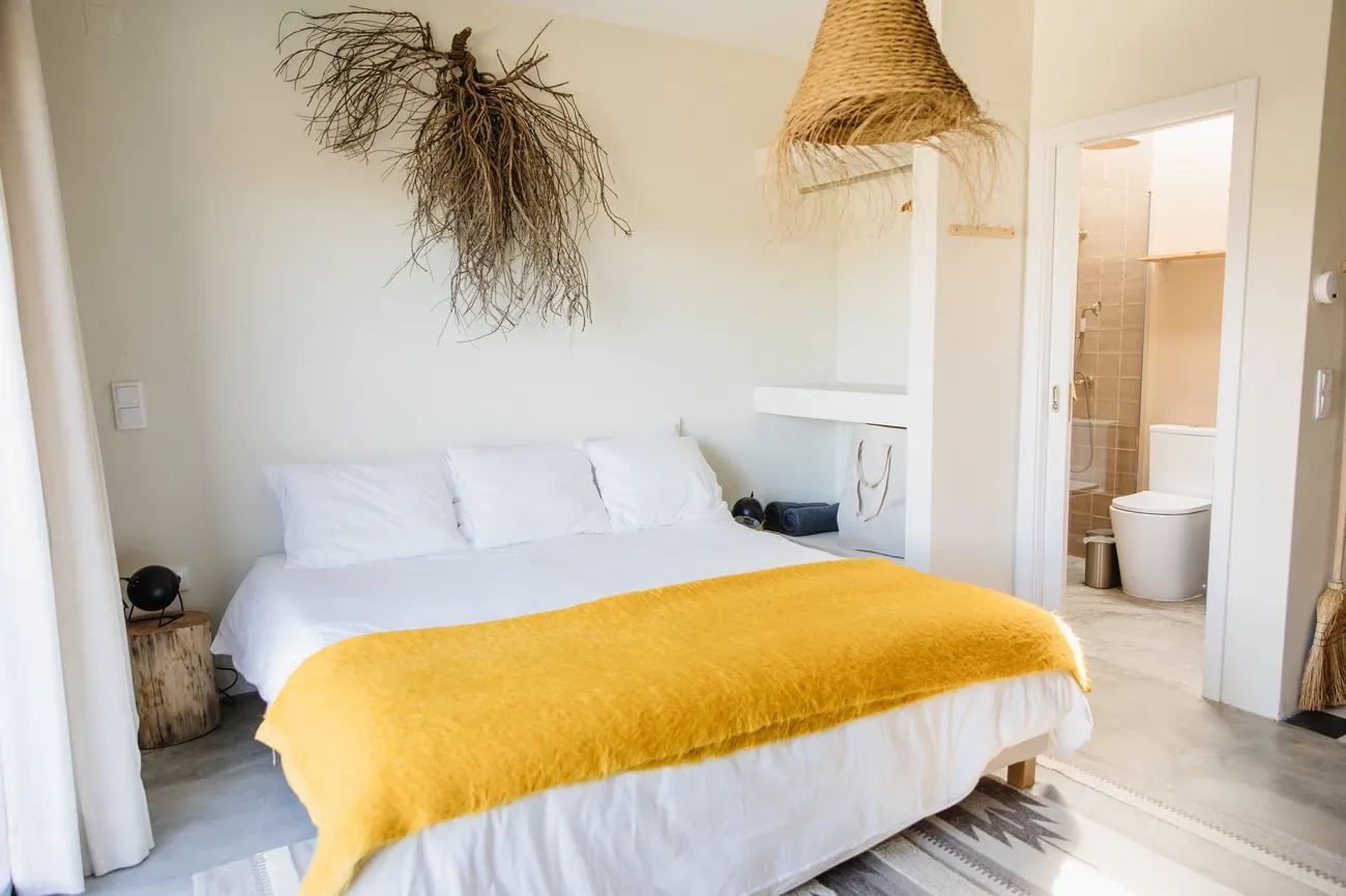 Cama XL da Terra com manta mostarda